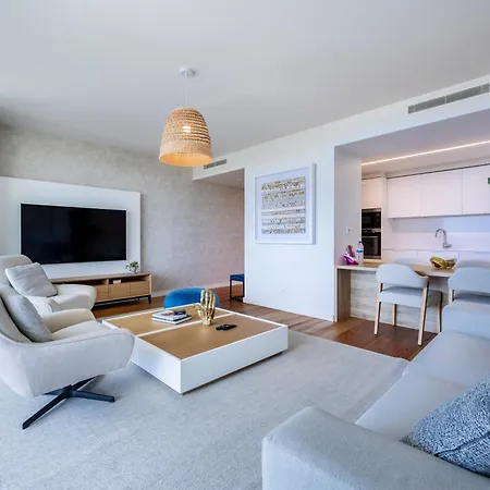 Bayline - Bhyat Luxe