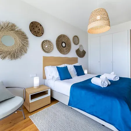 Bayline - Bhyat Luxe