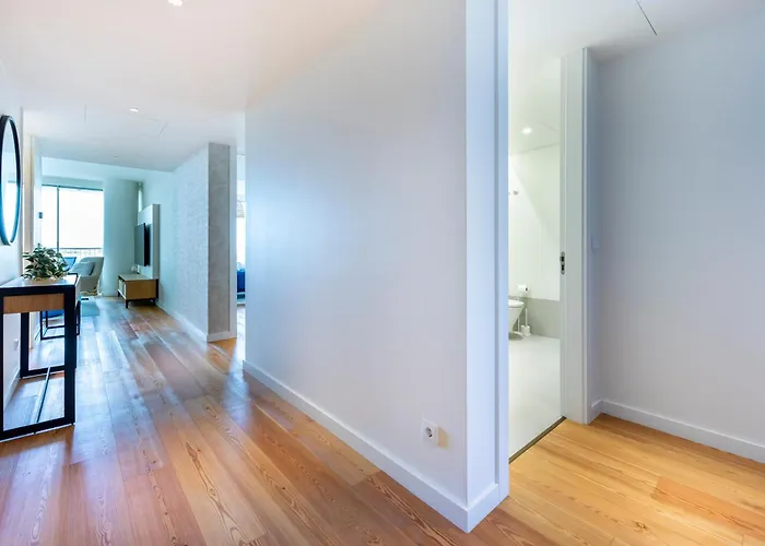 Bayline - Bhyat Luxe Armacao de Pera