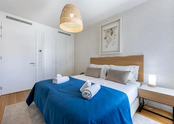 Bayline - Bhyat Luxe Apartment